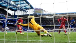 Chelsea beat champions Liverpool to bolster top-five hopes