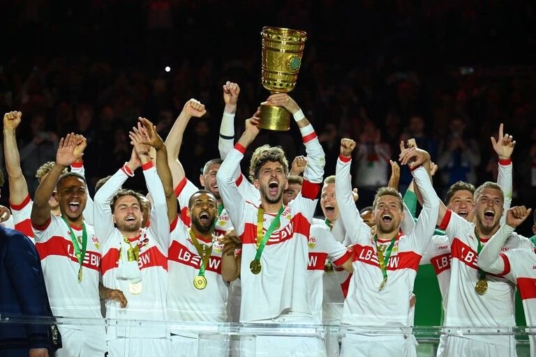 Stuttgart players lift German Cup trophy after 4-2 win over Bielefeld