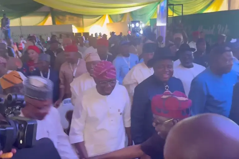 Tinubu snubs Sanwo-Olu at Lagos-Calabar coastal highway inauguration