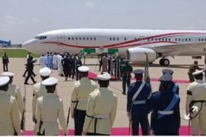 Tinubu receives Buhari’s corpse on arrival in Nigeria