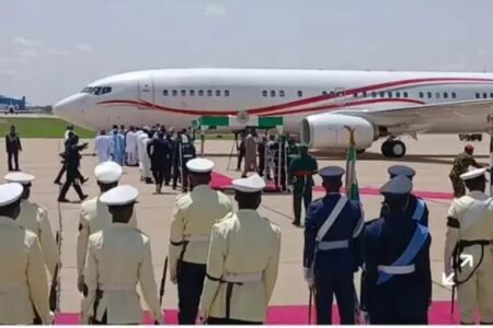 Tinubu receives Buhari’s corpse on arrival in Nigeria