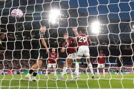 Chelsea thrash sorry West Ham after Palmer ruled out