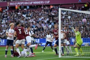 West Ham woes continue after Soucek red in Tottenham defeat