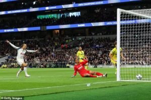 Tottenham begin Champions League campaign with 1-0 victory over Villareal